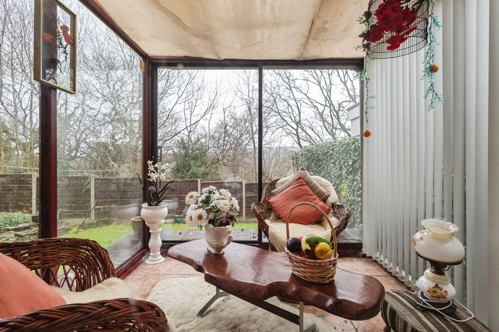 Property photo 3 of 20 Conservatory