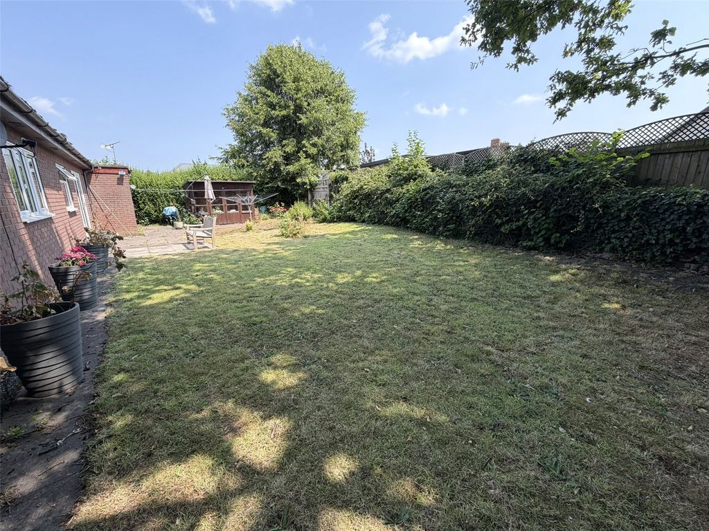 Property photo 2 of 18 Picture No. 16