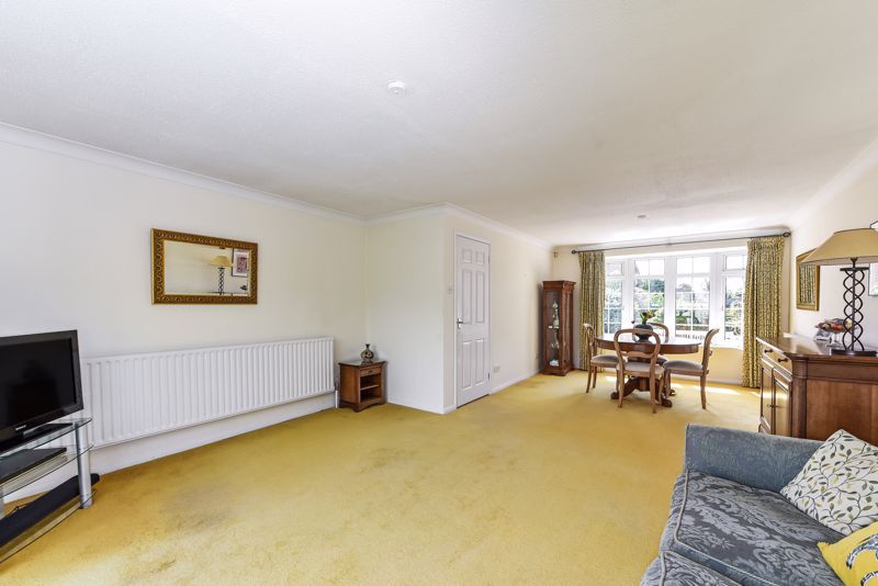 Property photo 3 of 17 Photo 9