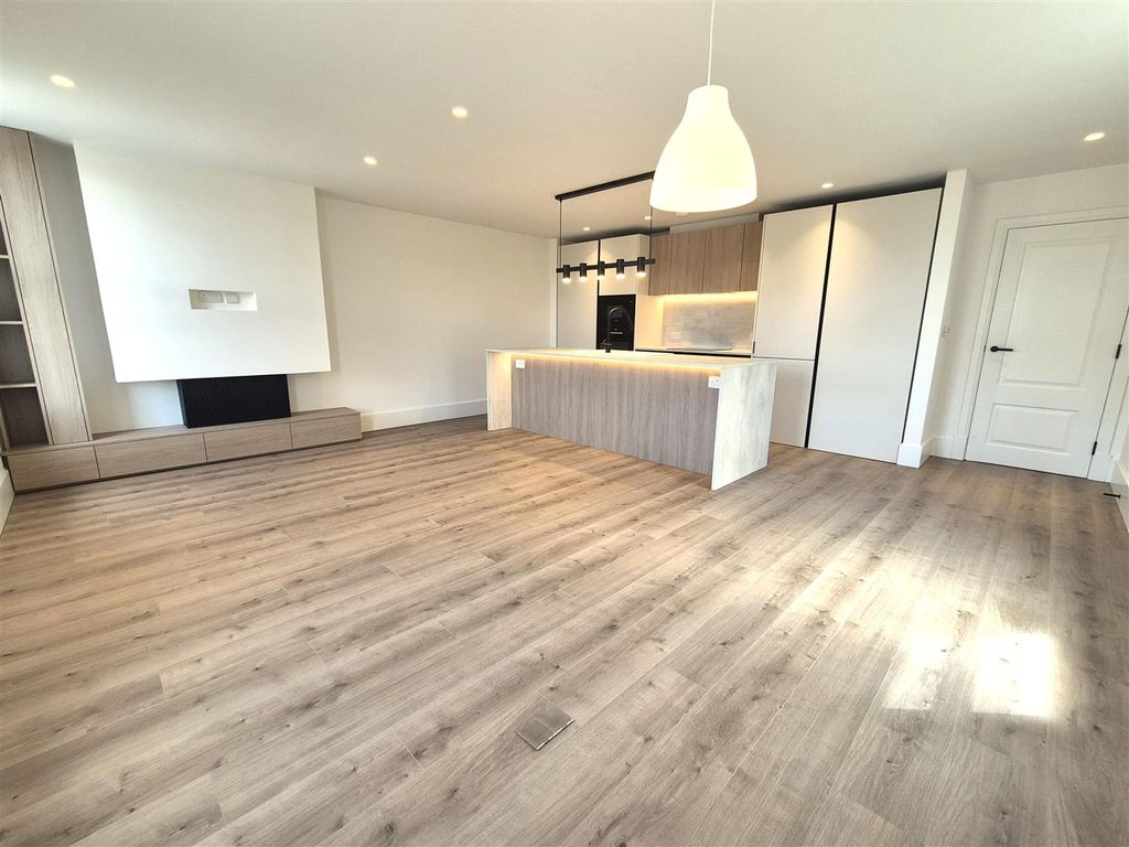 Property photo 1 of 19 Kings12.Jpg
