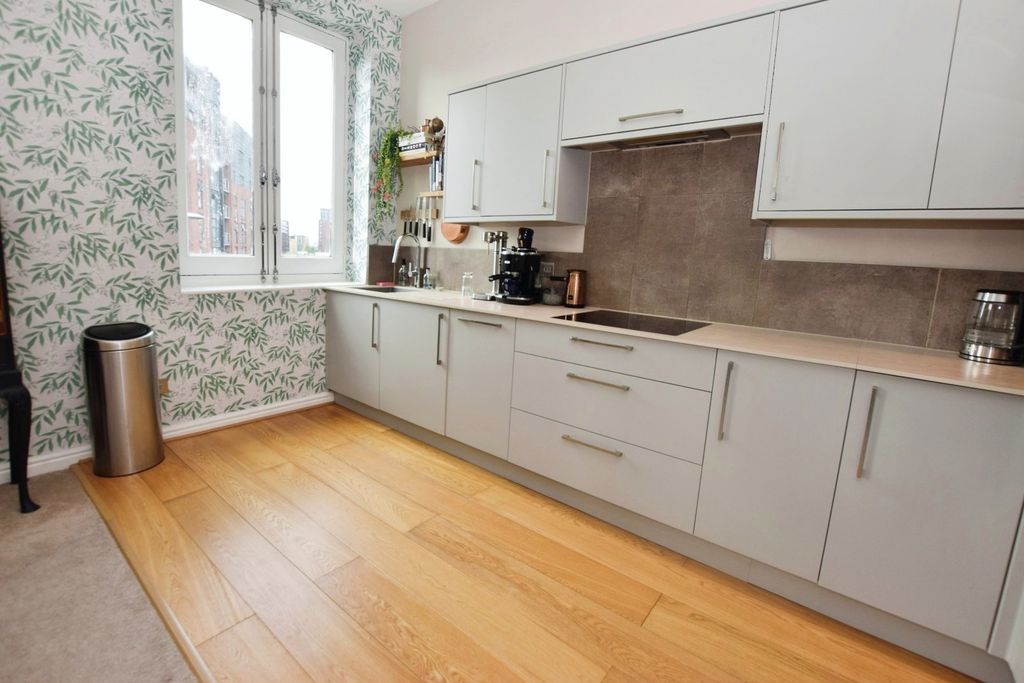 Property photo 3 of 14 Picture No. 02