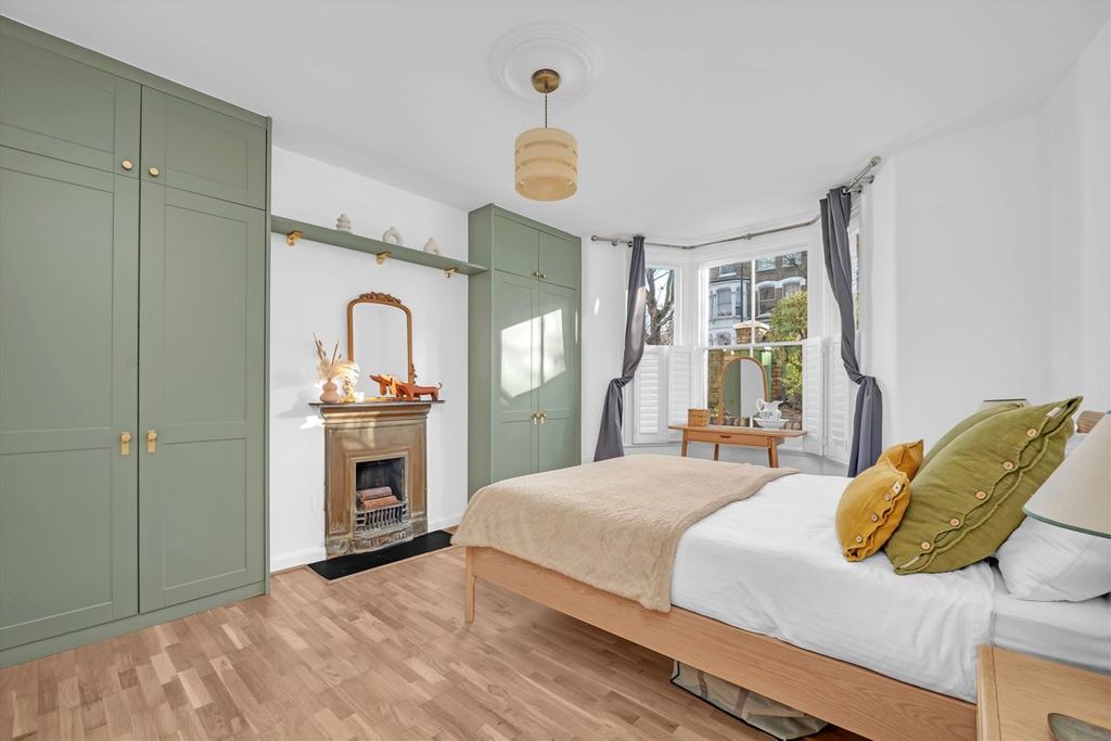 Property photo 3 of 8