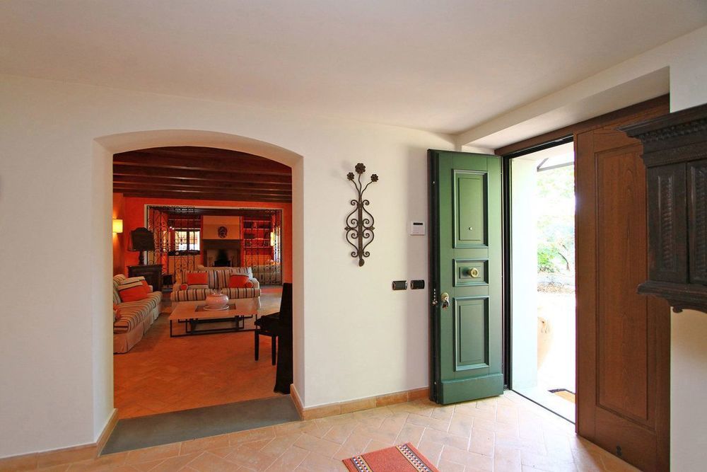 Property photo 2 of 2