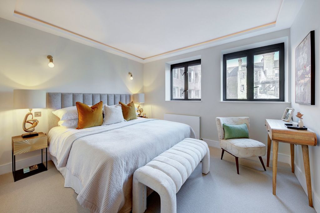 Property photo 3 of 19