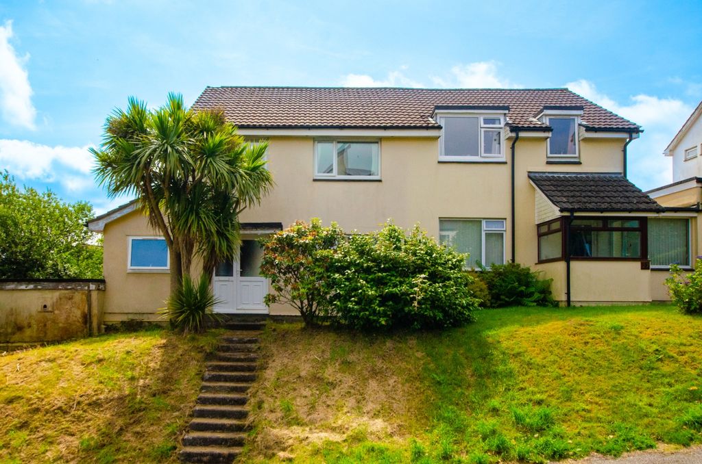 Property photo 1 of 13 25 Crinnicks Hill Tps Bodmin Branch 01208 74182 -2