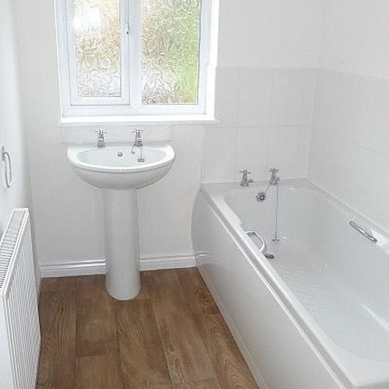 Property photo 2 of 15 Photo 10