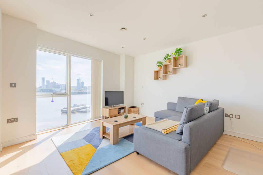 Property photo 1 of 25