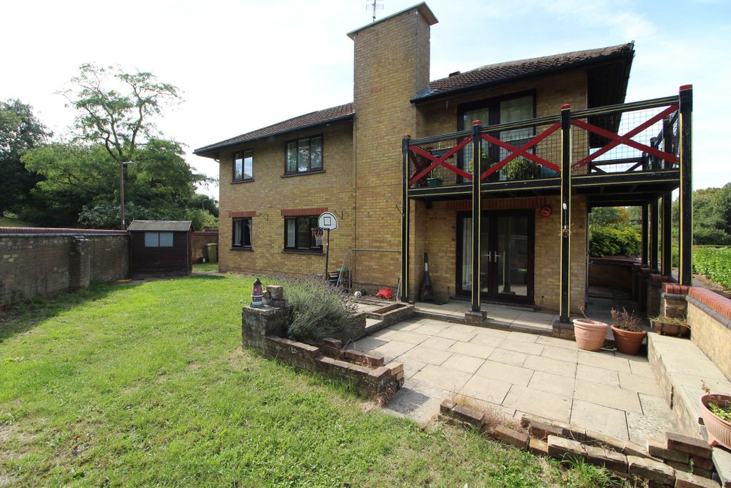 Property photo 1 of 22