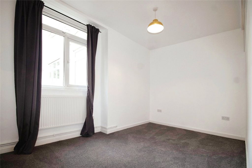 Property photo 3 of 7 Picture No. 13