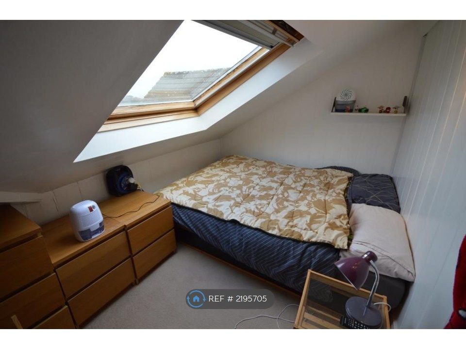 Property photo 3 of 5