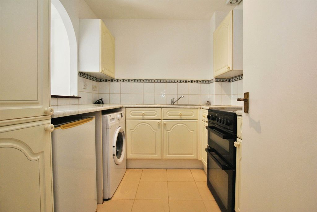 Property photo 3 of 6 Picture No. 04