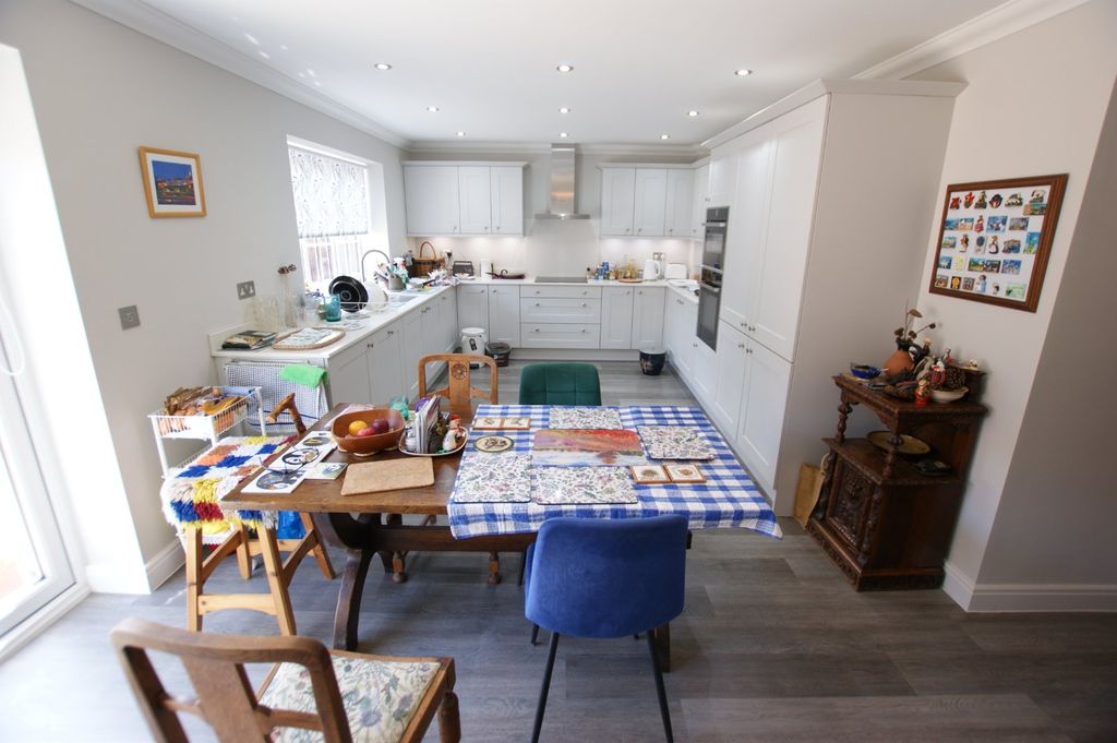 Property photo 3 of 10 Picture No. 03