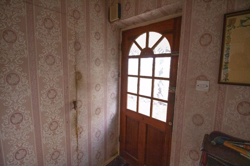 Property photo 2 of 11 Entrance Lobby