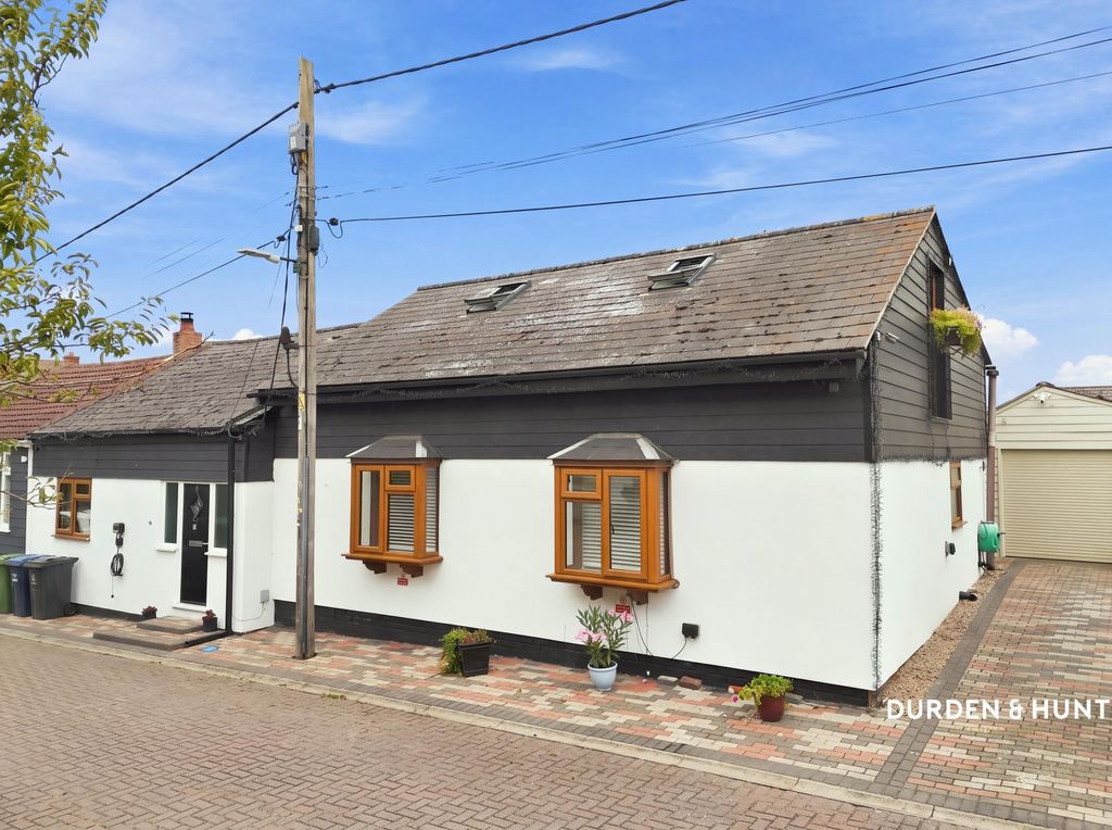 Property photo 1 of 27