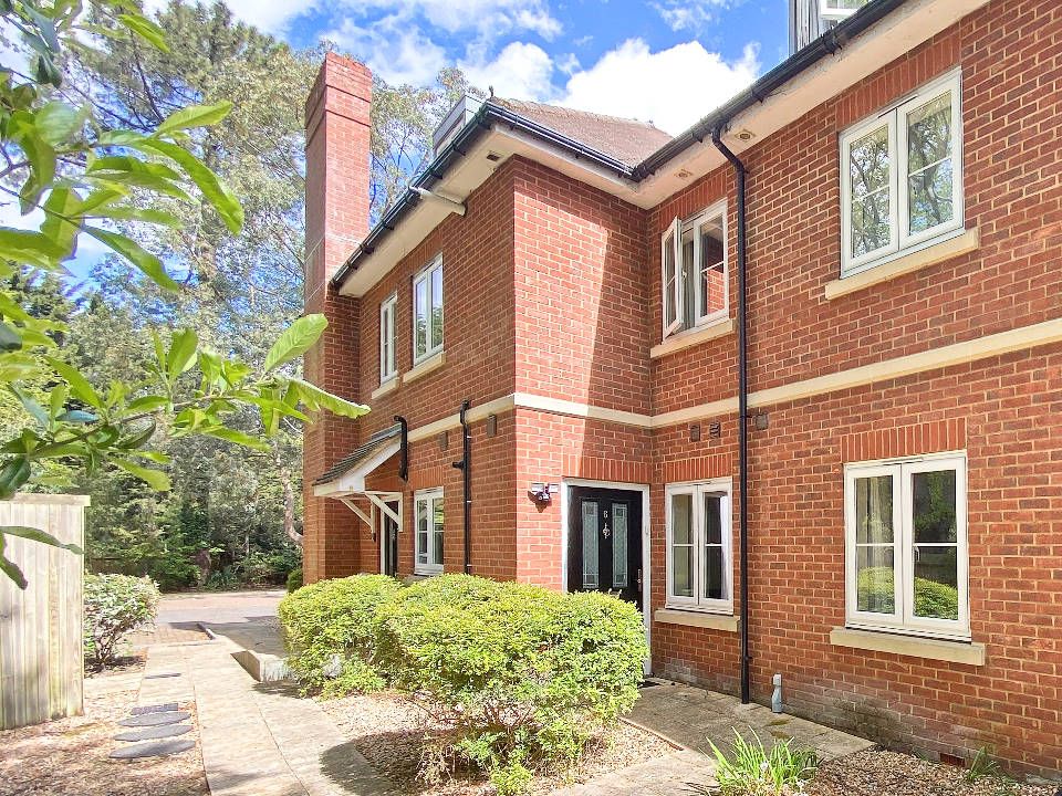 Property photo 1 of 8 1