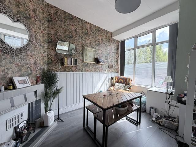 Property photo 2 of 12 Front Reception.Jpeg