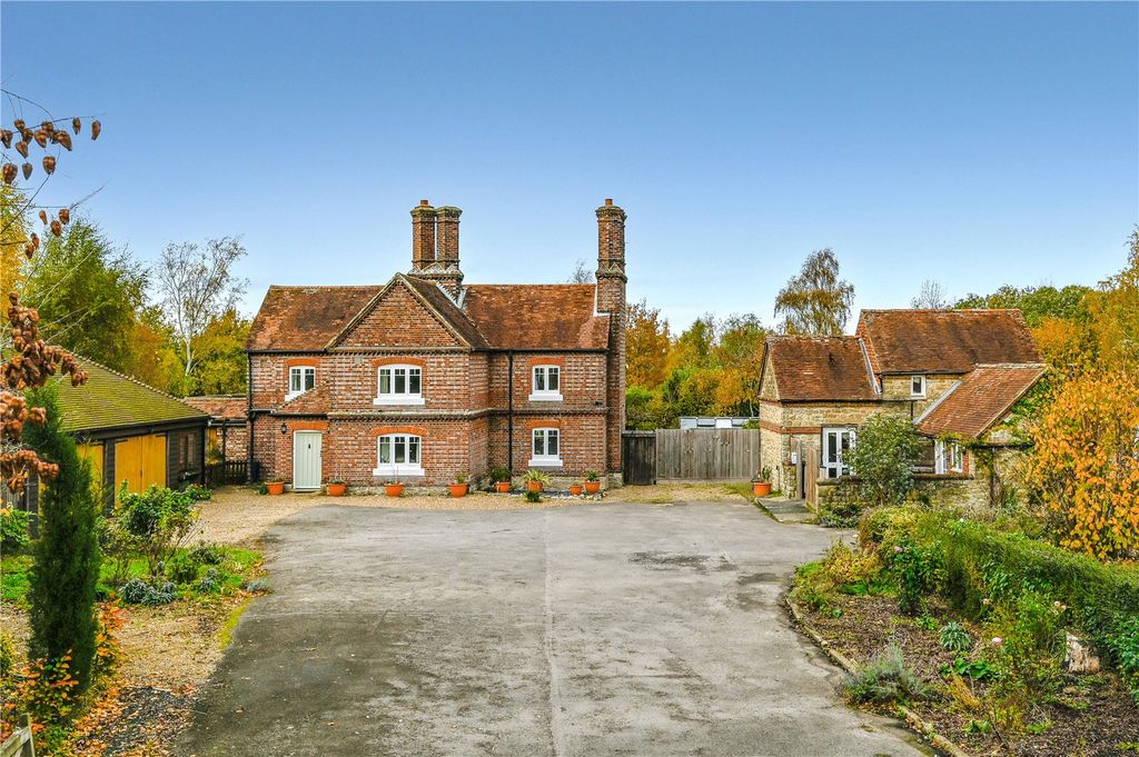 Property photo 1 of 28 Front