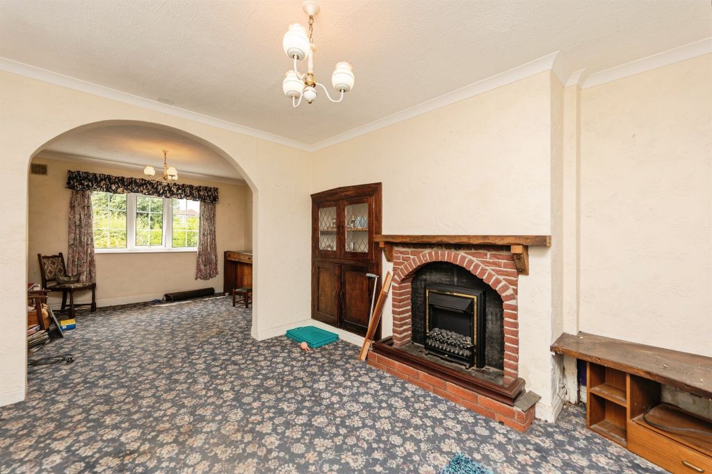Property photo 2 of 16