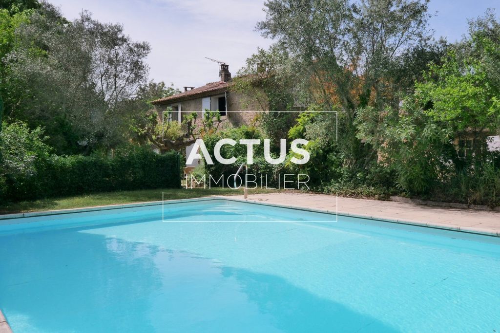 Property photo 1 of 12 Charming Property In The Heart Of Provence - Space, Peace And Authenticity