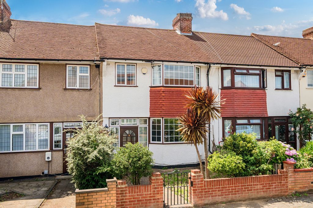 Property photo 1 of 18 1486641-18-6A4503...