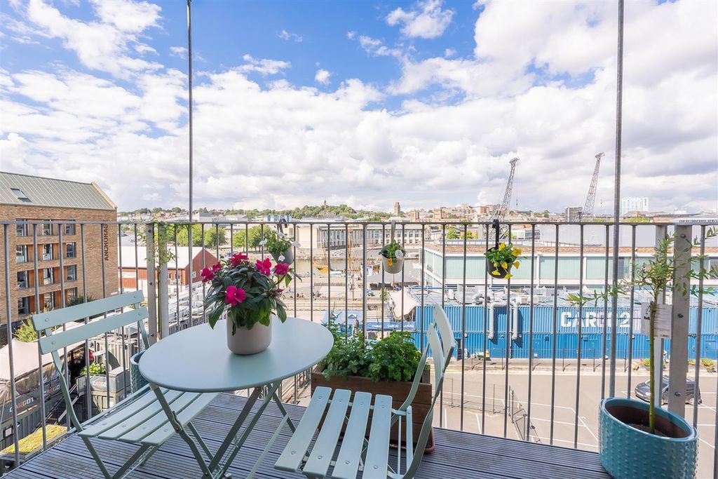 Property photo 3 of 10 T_Jiw5Tbwseqpuvjnhtufh9Rf1E.Jpg