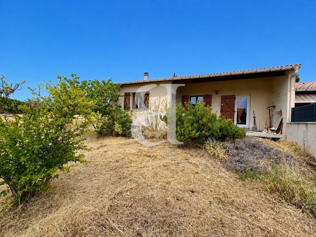 Property photo 1 of 10 Main Exterior View