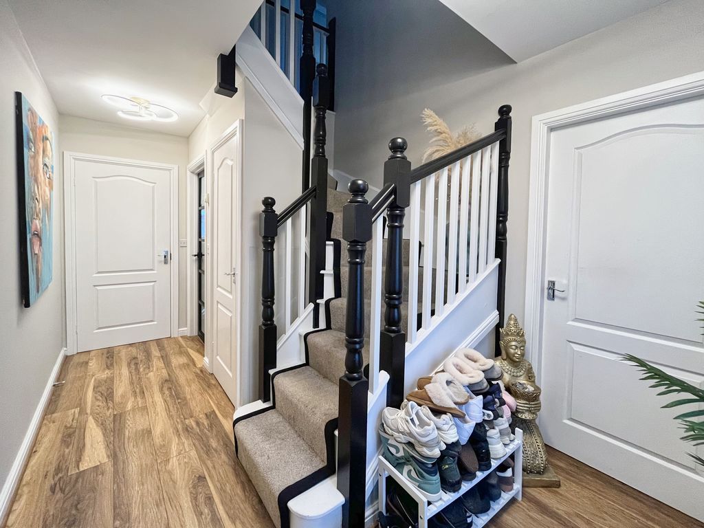 Property photo 2 of 28 Photo 7