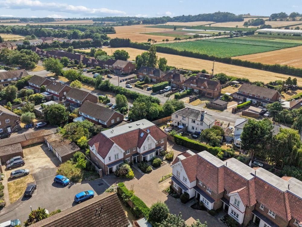 Property photo 2 of 18 5274273