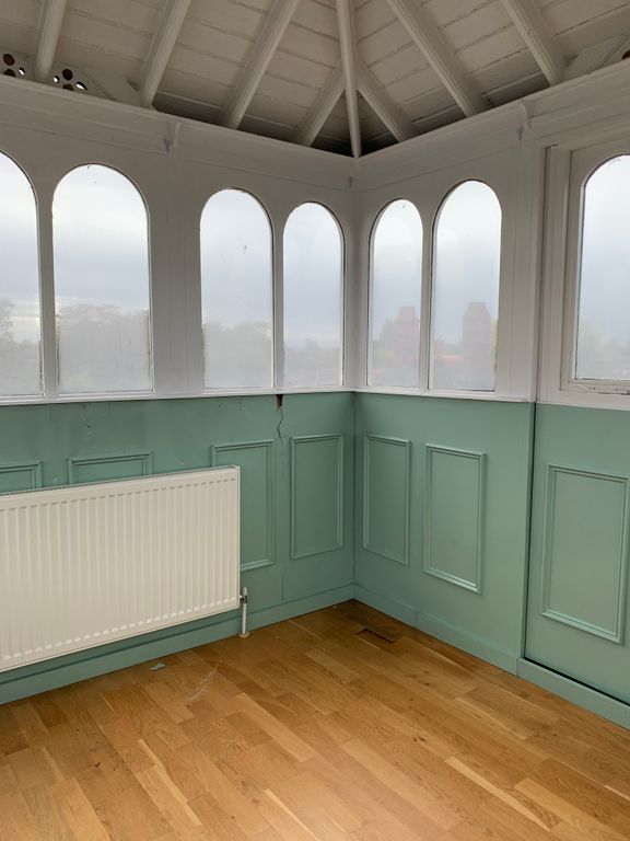 Property photo 3 of 8 Conservatory