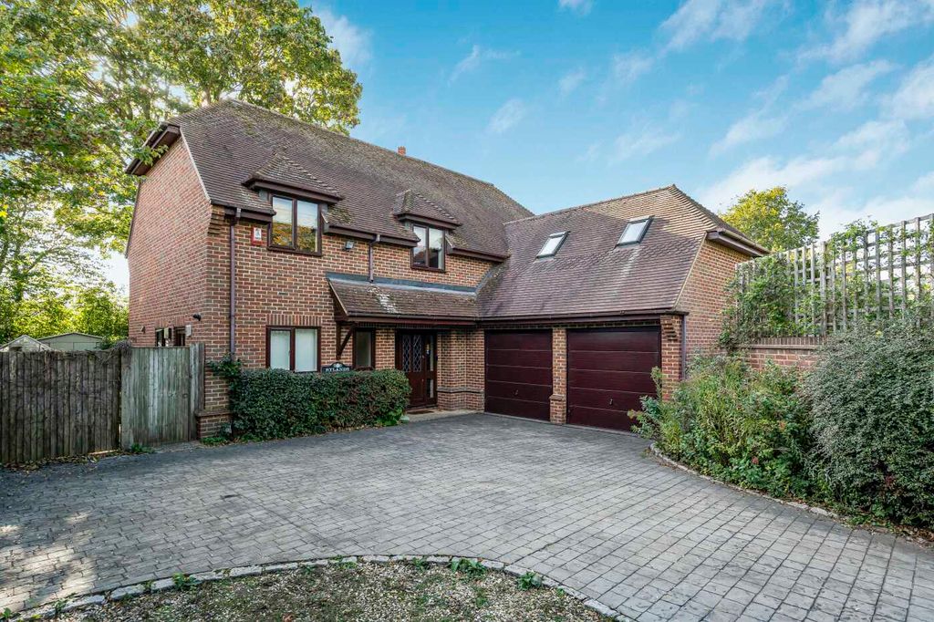 Property photo 1 of 24