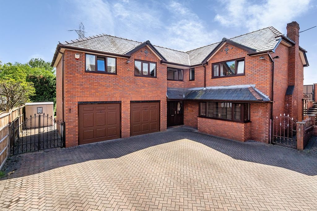 Property photo 2 of 41 4218953