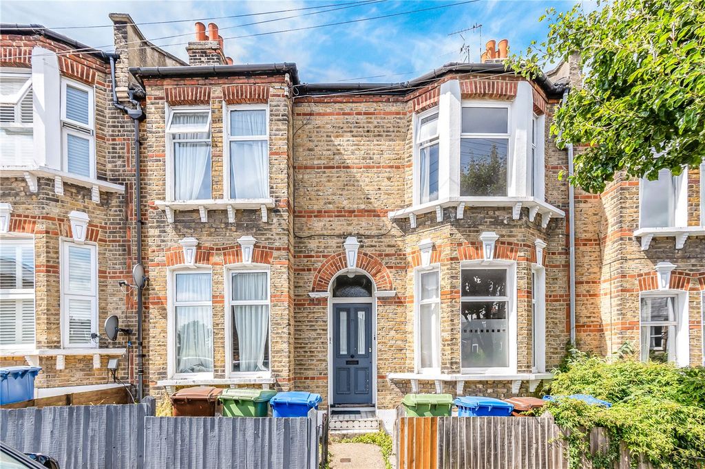 Property photo 1 of 10 External