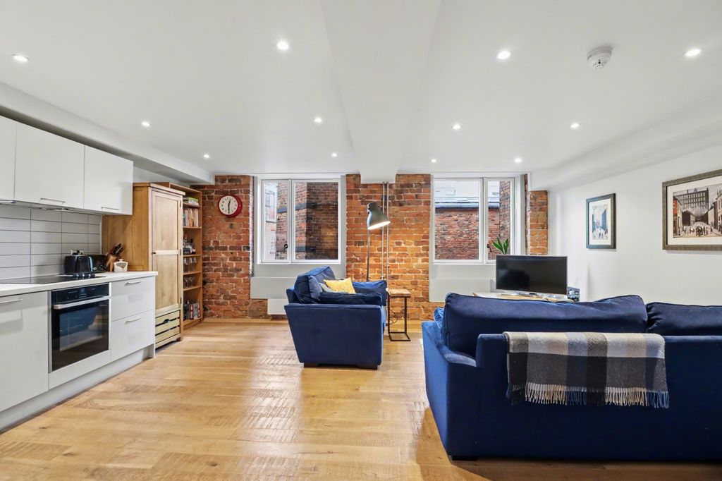 Property photo 1 of 18 Img_6805