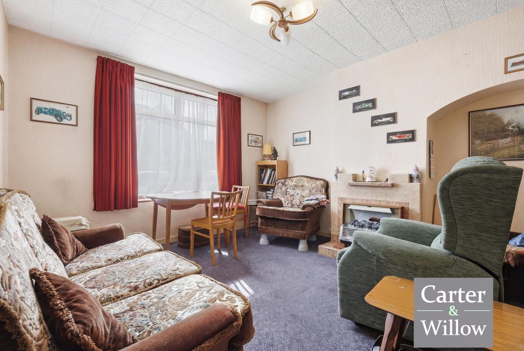 Property photo 3 of 14