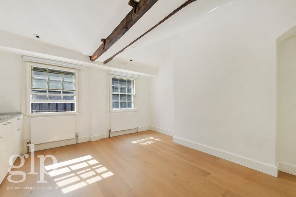 Property photo 2 of 14 948362