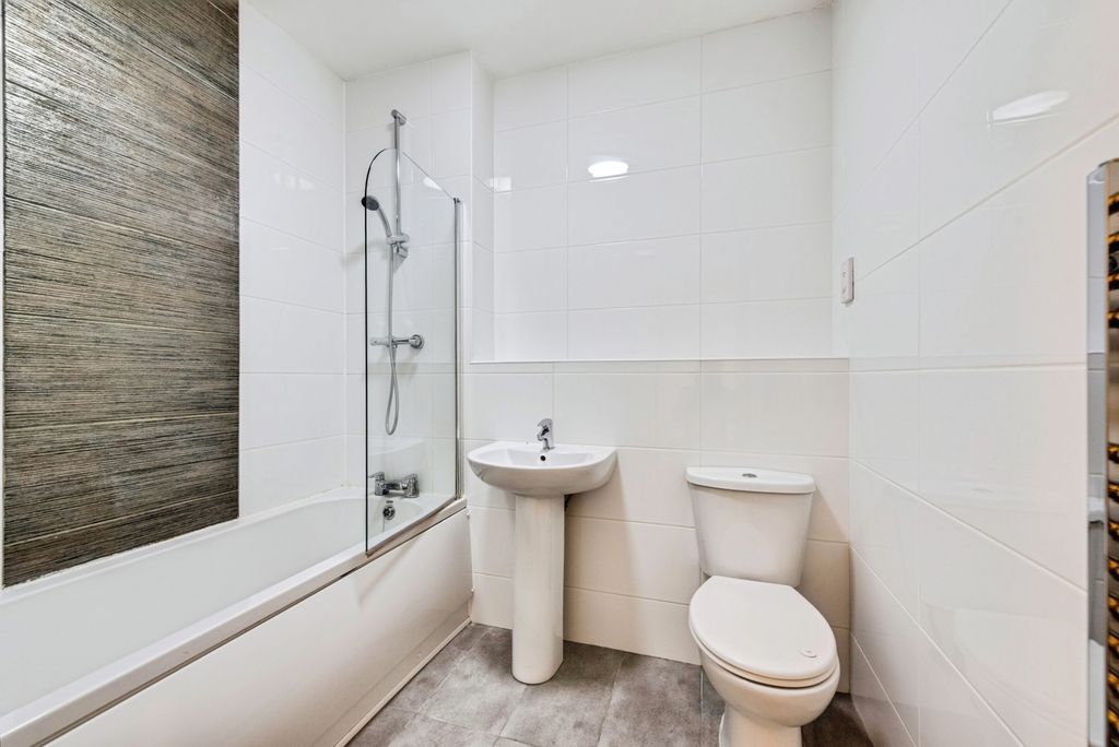 Property photo 3 of 10 Pbox-Img.Jpg