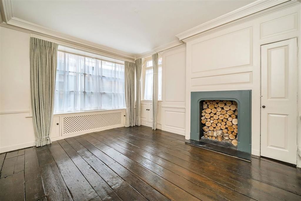 Property photo 3 of 11