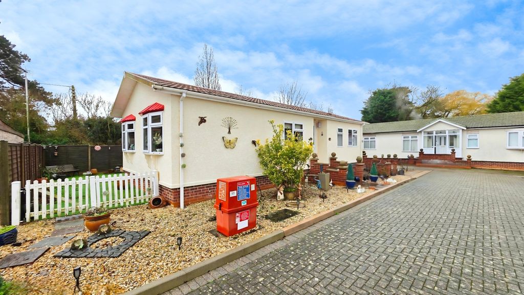 Property photo 2 of 13