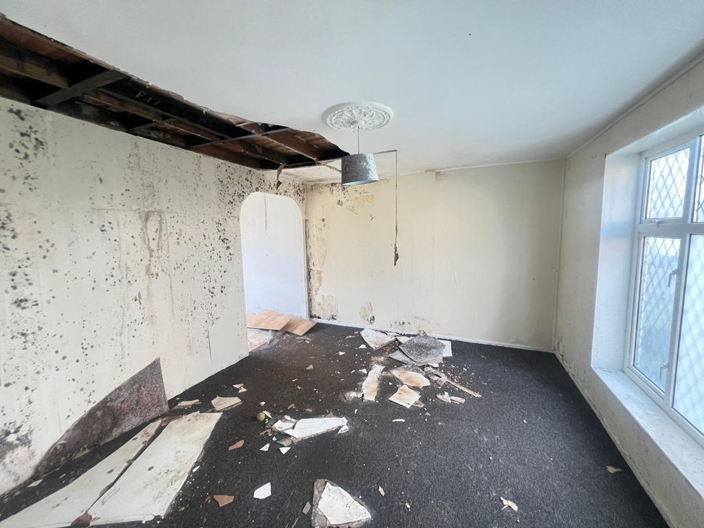 Property photo 2 of 19 Fb2d61Fd-1d2d-4Eeb-9Db2-4c5158407E6F