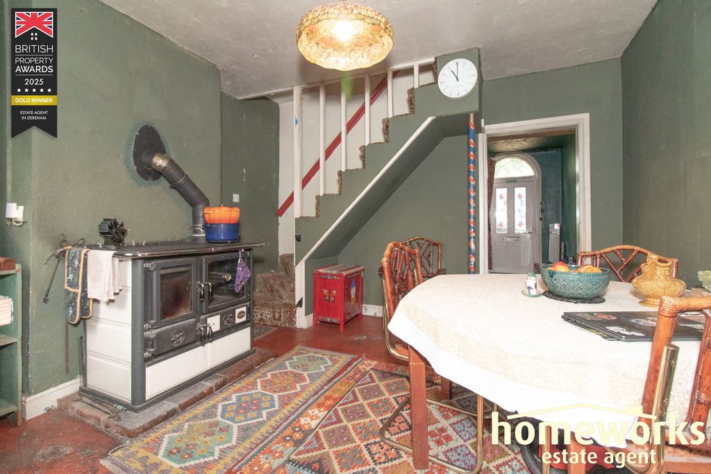 Property photo 3 of 13