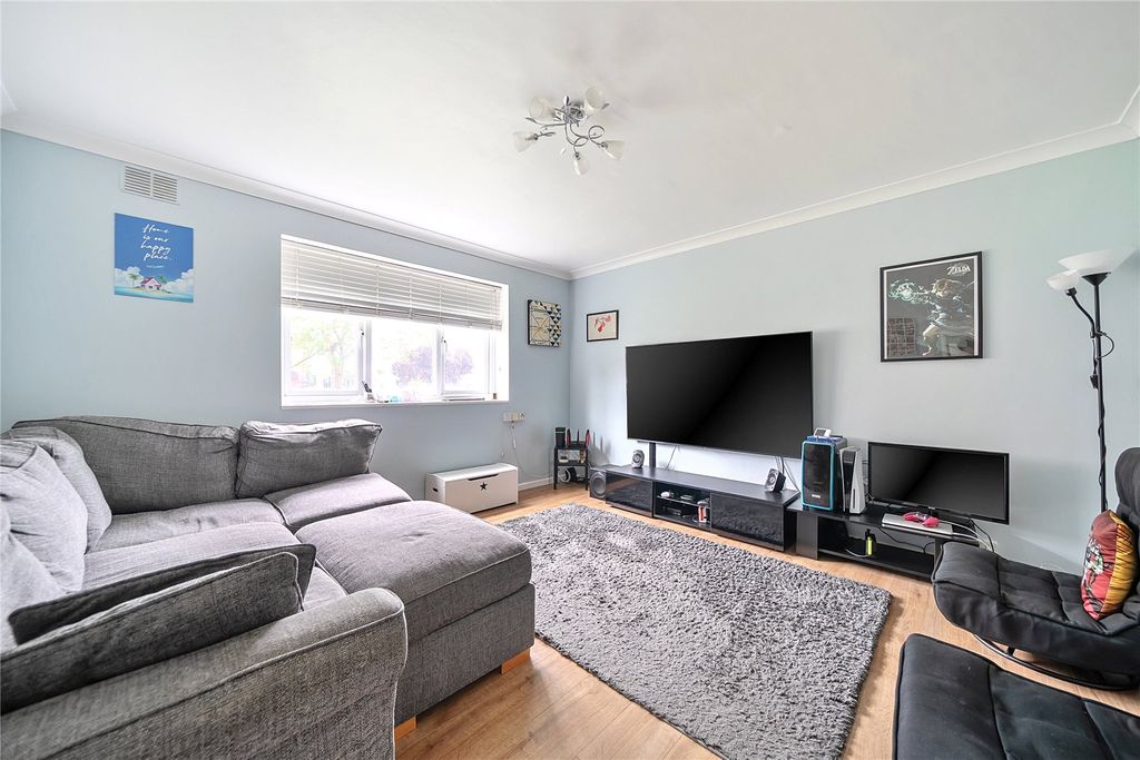 Property photo 1 of 17 Picture No. 22