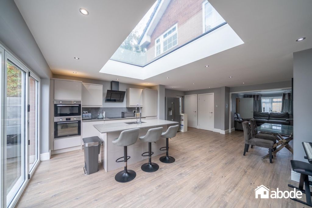 Property photo 3 of 26 Dsc06290-Hdr.Jpg