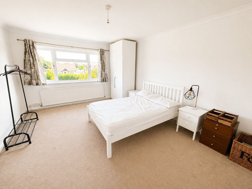 Property photo 3 of 6