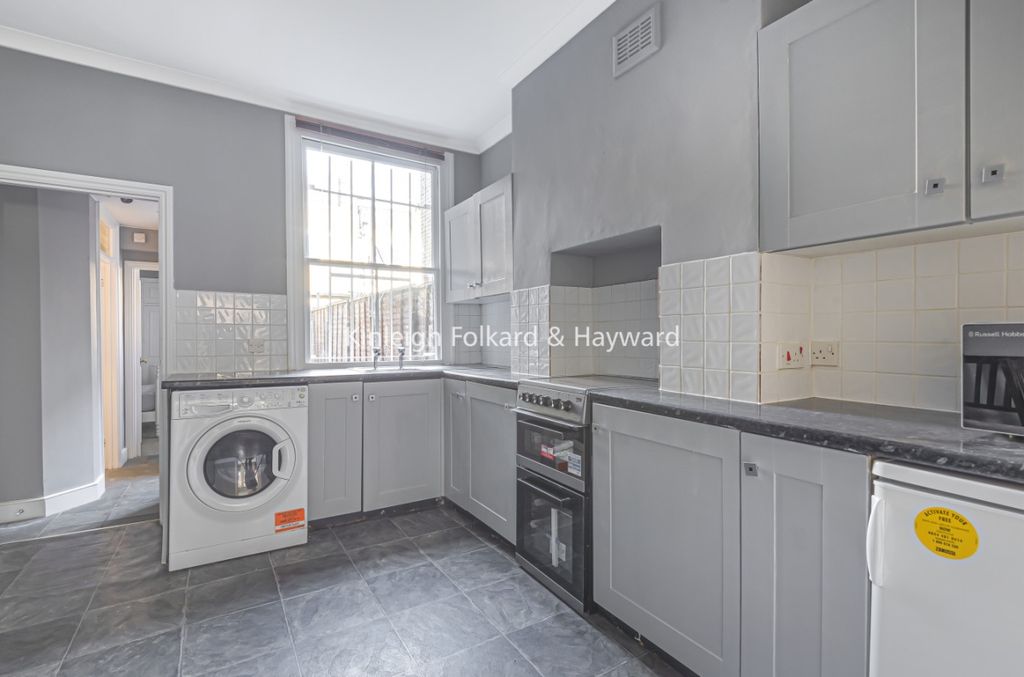 Property photo 1 of 8 95132674-Dba9-4A67-A