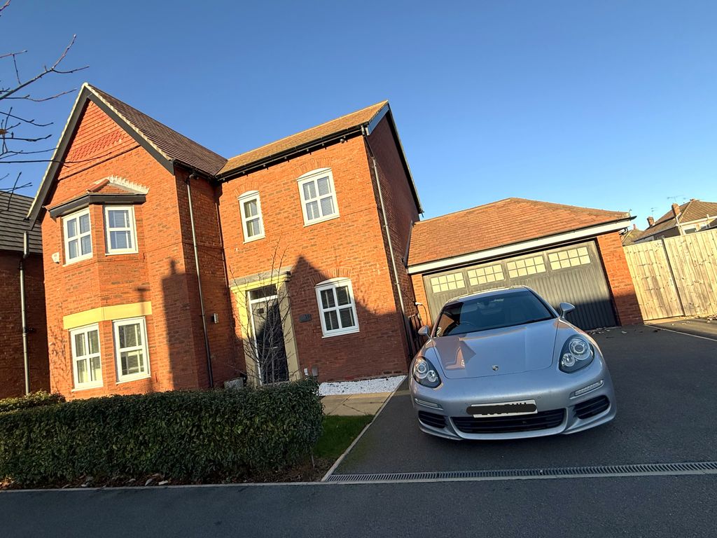 Property photo 1 of 21