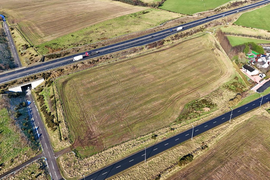 Property photo 1 of 4