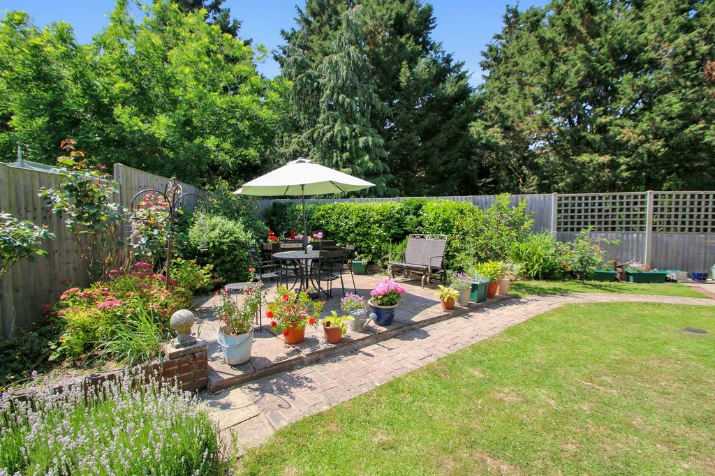 Property photo 3 of 16