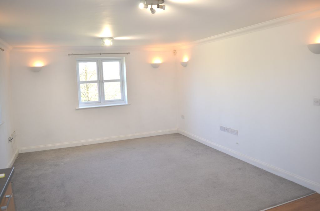 Property photo 2 of 2 Living Room