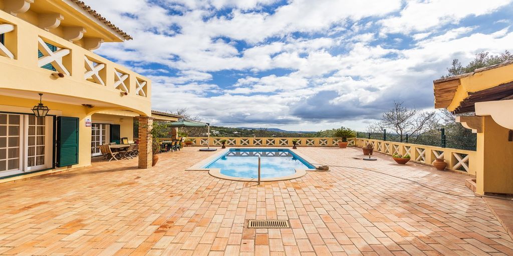 Property photo 3 of 30