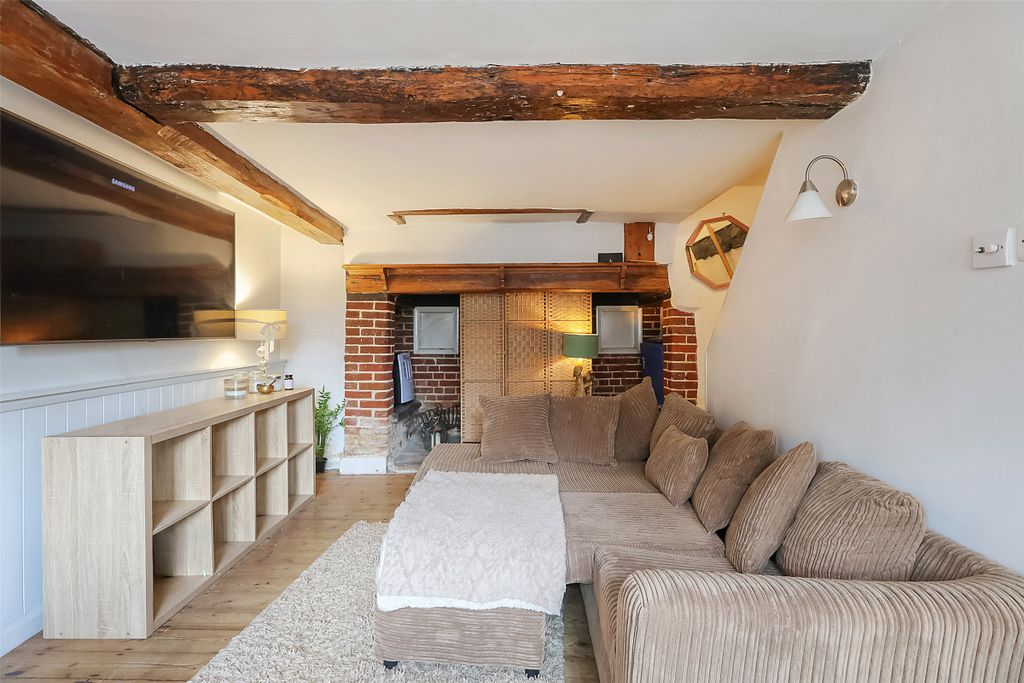 Property photo 2 of 10 Picture No. 12